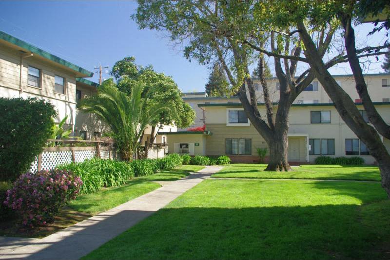 Linvale Townhomes photo 4